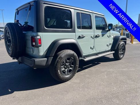 Used 2024 Jeep Wrangler Unlimited Sport AWD/4WD image 3