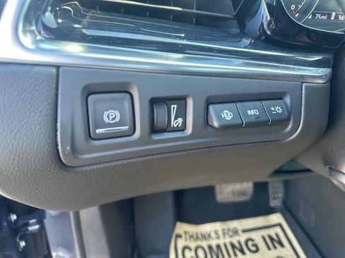 Used 2024 Cadillac XT5 Premium Luxury w/ Technology Package image 16