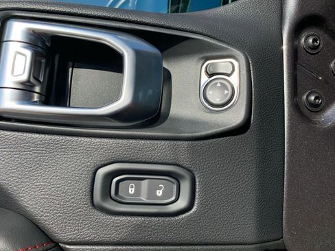 New 2025 Jeep Gladiator Rubicon w/ Safety Group image 10