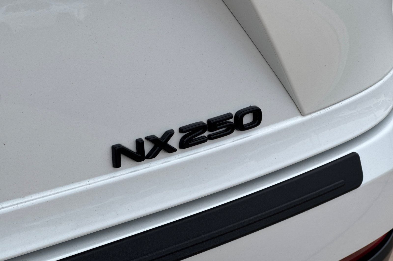 Used 2025 Lexus NX 250 FWD w/ Accessory Package (Z2) image 33