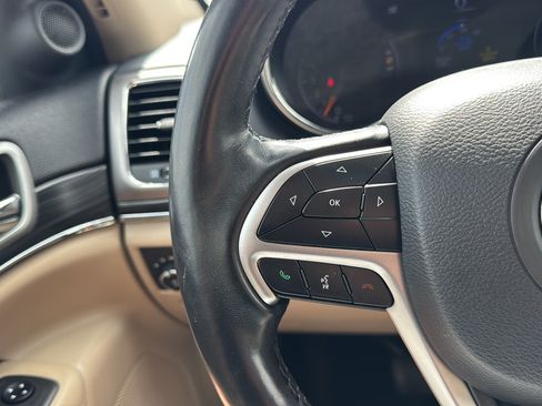 Used 2020 Jeep Grand Cherokee Limited RWD image 27