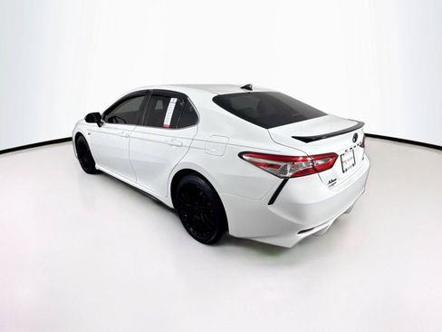 Used 2020 Toyota Camry SE FWD image 13