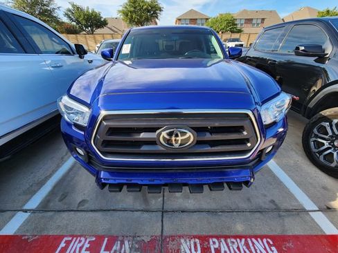 Used 2023 Toyota Tacoma SR5 RWD image 2