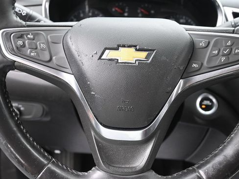 Used 2018 Chevrolet Equinox LT FWD image 12
