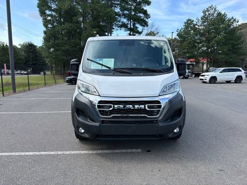 Used 2025 RAM ProMaster 2500 w/ U-Haul Equipment Group FWD image 3