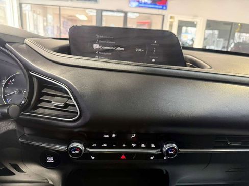 Used 2025 MAZDA CX-30 AWD 2.5 S w/ Preferred Package image 16