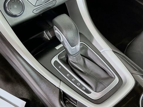 Used 2016 Ford Fusion SE FWD image 17