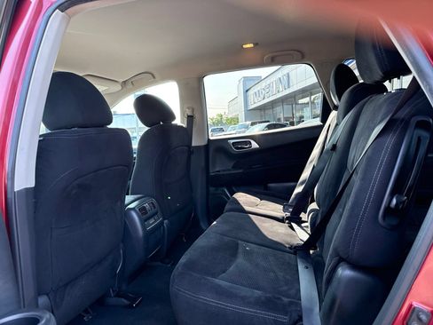 Used 2014 Nissan Pathfinder SV AWD/4WD image 5