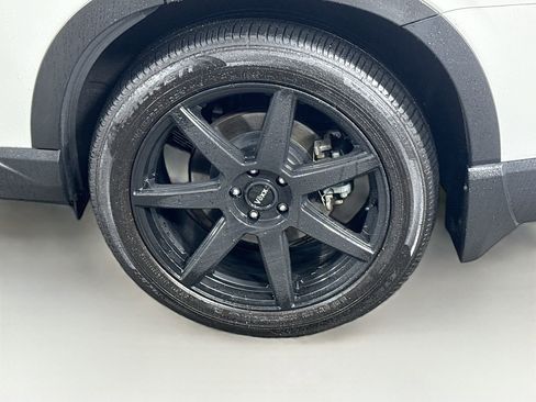 Used 2022 Subaru Ascent Touring image 9