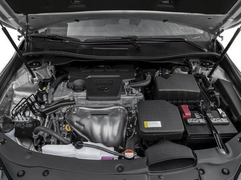 Used 2017 Toyota Camry SE FWD image 13