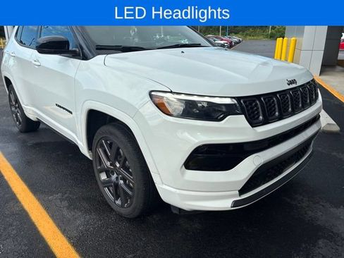Used 2025 Jeep Compass Limited w/ High Altitude Package AWD/4WD image 5
