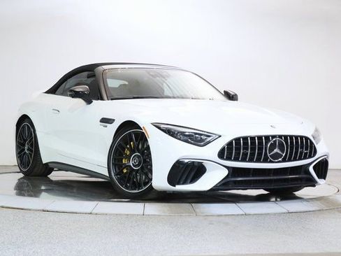 Used 2022 Mercedes-Benz SL 55 AMG 4MATIC w/ Driver Assistance Package image 2