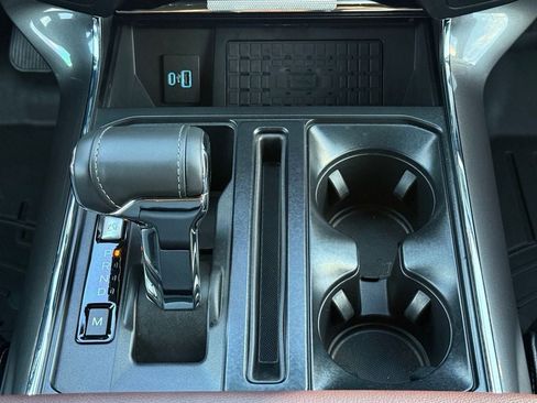 Used 2023 Ford F150 Lariat w/ Equipment Group 502A High image 26