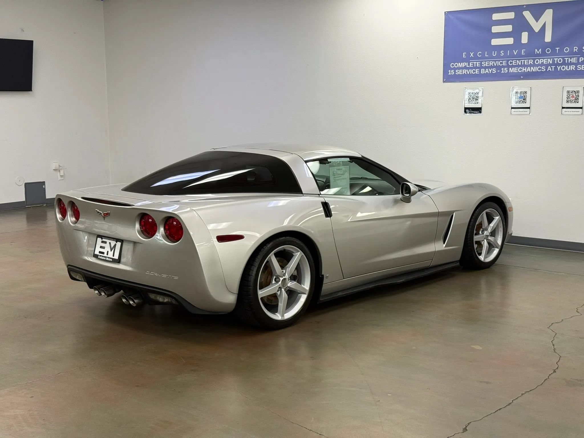 Used 2007 Chevrolet Corvette Coupe w/ Preferred Equipment Group RWD image 7