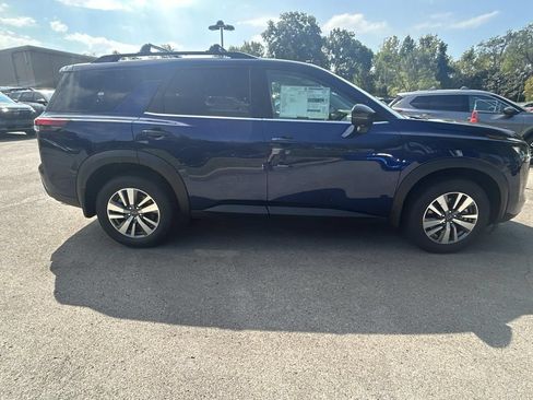 New 2026 Nissan Pathfinder SL AWD/4WD image 8