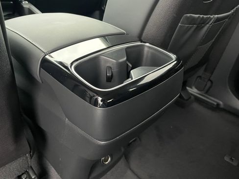 New 2025 Kia Telluride S image 30