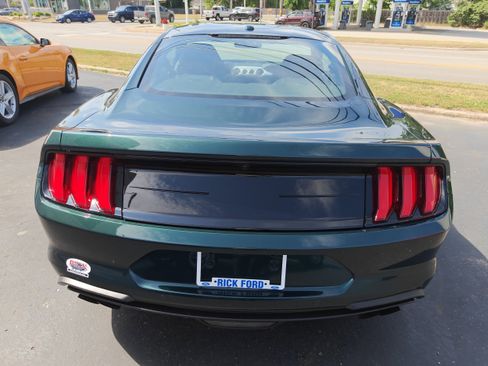 Used 2019 Ford Mustang Bullitt w/ Bullitt Electronics Package RWD image 4