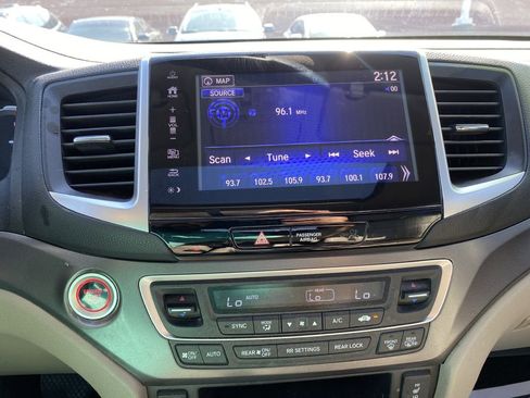 Used 2017 Honda Pilot EX-L image 13