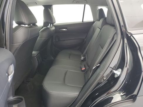 Used 2025 Toyota Corolla Cross XLE FWD image 13