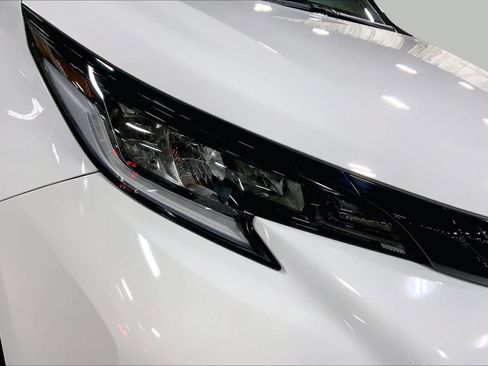 Certified 2025 Toyota Sienna XSE w/ XSE Plus Package AWD/4WD image 28