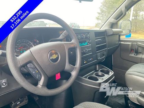 Certified 2024 Chevrolet Express 2500 w/ Driver Convenience Package image 18