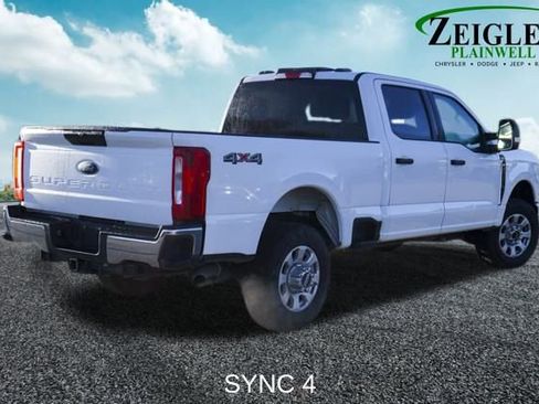 Used 2023 Ford F250 XLT image 3