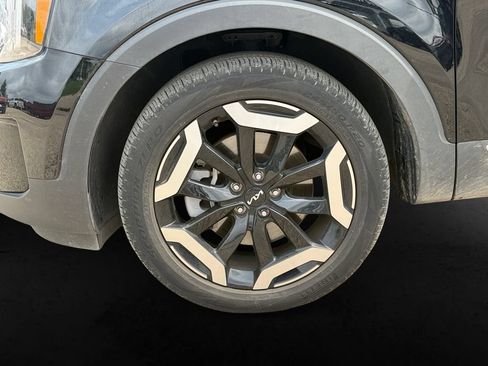 Used 2025 Kia Telluride S AWD/4WD image 13