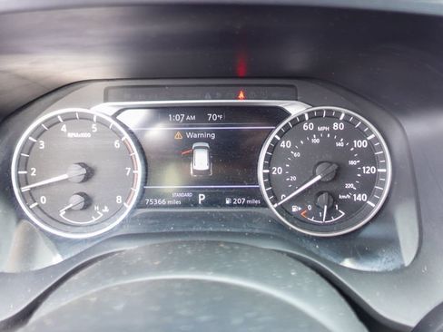 Used 2021 Nissan Rogue SV image 15