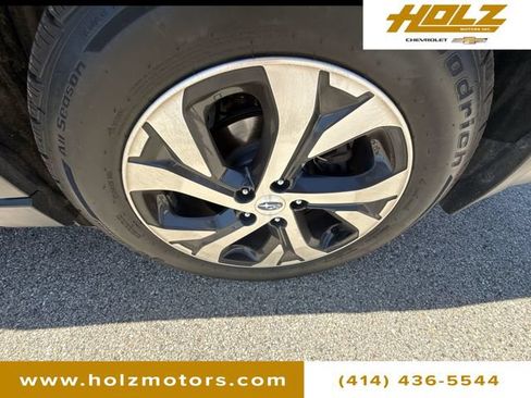 Used 2020 Subaru Outback Limited w/ Popular Package #2 AWD/4WD image 33