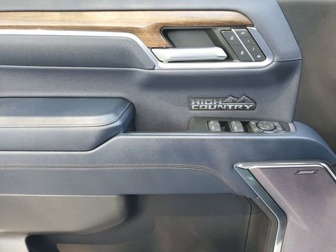 Used 2023 Chevrolet Silverado 1500 High Country w/ Z71 Off-Road Package image 17