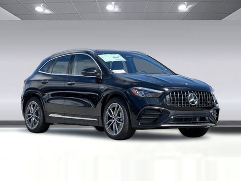New 2026 Mercedes-Benz GLA 35 AMG 4MATIC image 6