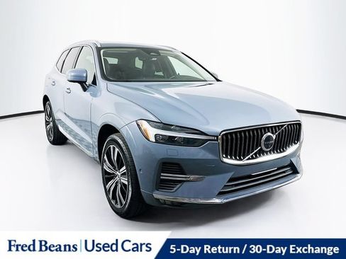 Used 2023 Volvo XC60 B5 Plus w/ Climate Package AWD/4WD image 1