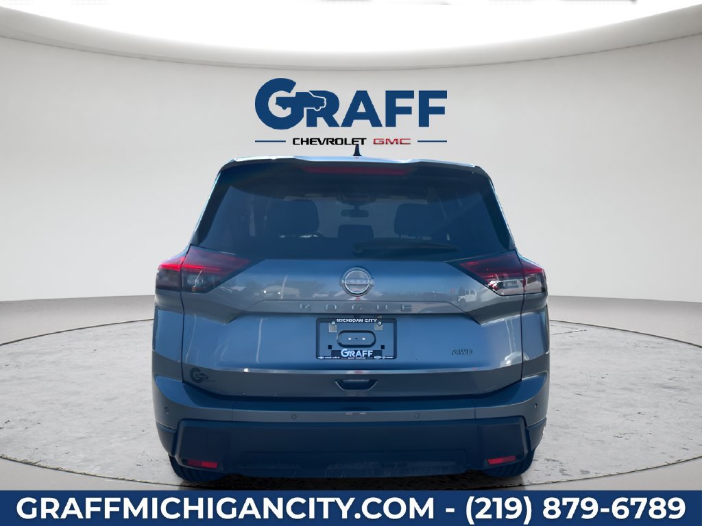 Used 2024 Nissan Rogue S AWD/4WD image 4