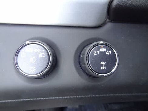 Used 2020 GMC Yukon SLT image 25