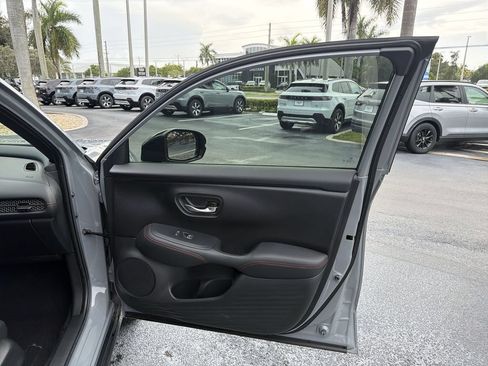Certified 2025 Honda HR-V Sport image 31