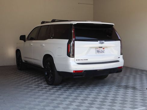 Used 2022 Cadillac Escalade Sport Platinum w/ LPO, ONYX Package AWD/4WD image 6