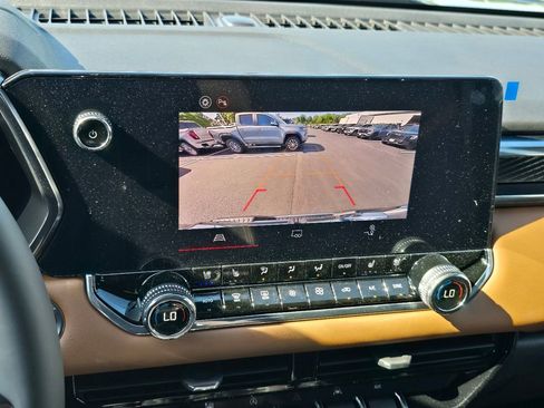 New 2026 GMC Canyon AT4 w/ AT4 Premium Package AWD/4WD image 16
