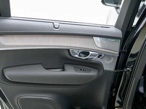 New 2026 Volvo XC90 T8 Ultra w/ Protection Package AWD/4WD image 21