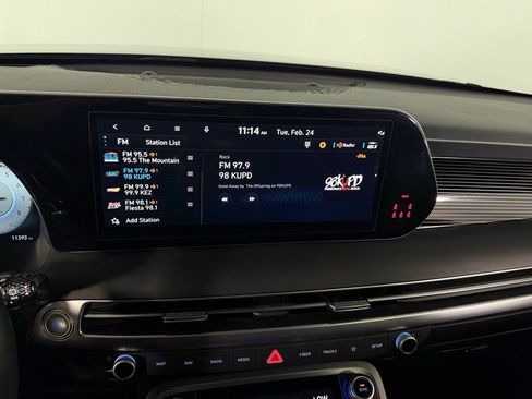 Used 2024 Hyundai Palisade Calligraphy image 18