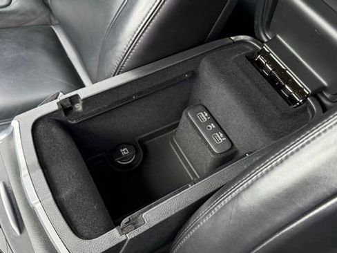 Used 2022 Chrysler 300 Touring L RWD image 23