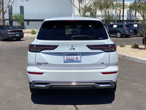 Used 2025 Mitsubishi Outlander SE AWD/4WD image 5