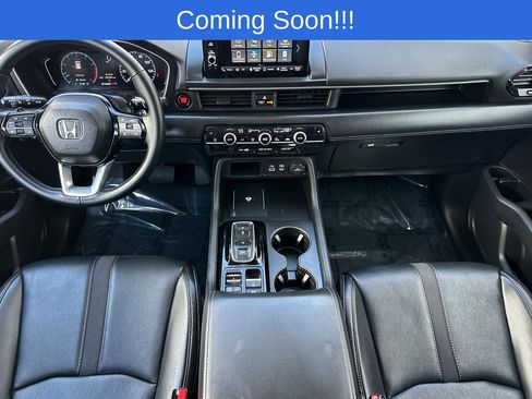Used 2025 Honda Pilot EX-L image 14