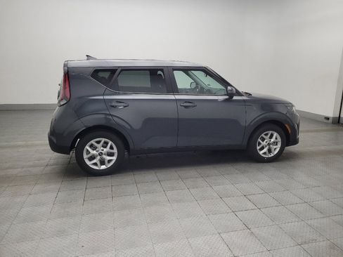 Used 2025 Kia Soul LX w/ LX Technology Package image 10