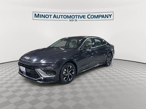 Used 2024 Hyundai Sonata SEL FWD image 4