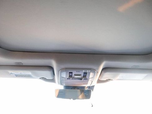 Used 2023 Toyota Highlander Platinum FWD image 18
