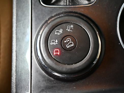 Used 2017 Ford Explorer 4WD image 26