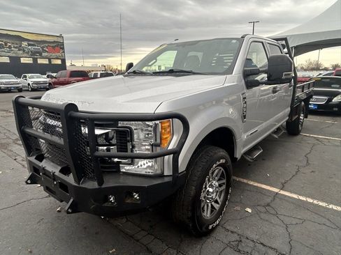 Used 2017 Ford F350 XLT image 3