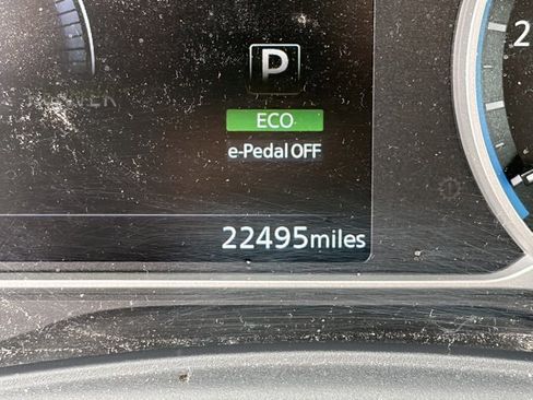 Used 2025 Nissan Leaf SV Plus image 26