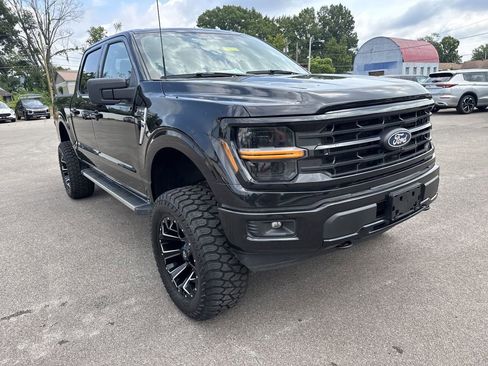 Used 2024 Ford F150 XLT image 3