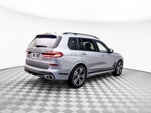 New 2025 BMW X7 M60i image 6